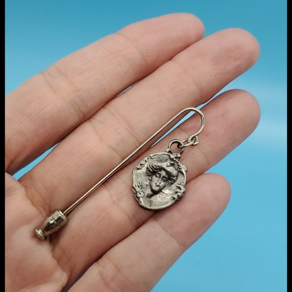 Gibson Victorian Pewter Stick Pin lapel collar demure - Picture 2 of 5